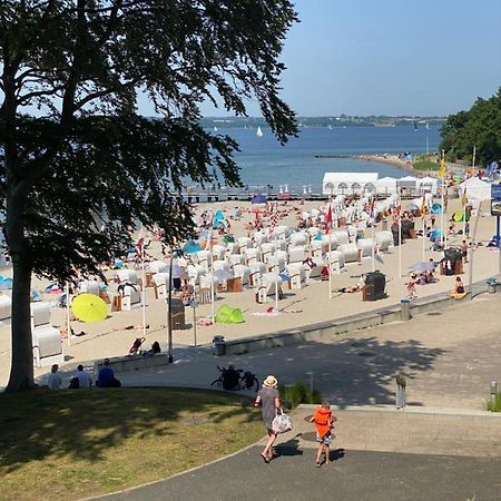 Strandblick Mit Strandkorb & Fahrraedern 글룩스부르크 외부 사진